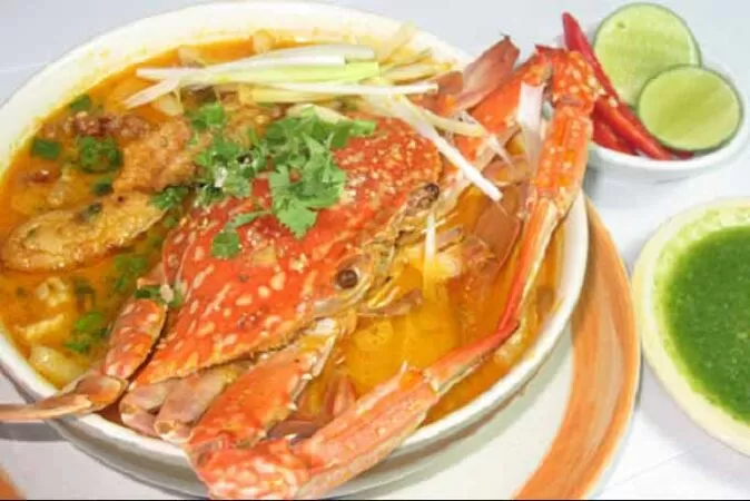 Bánh canh ghẹ Cầu Bông