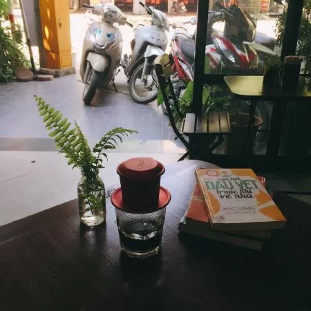 8 Coffee shop