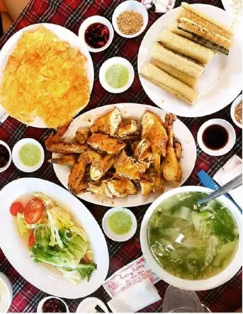 Quán Tuyết Hoa