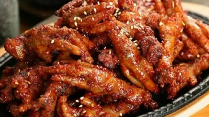 Chân gà sốt me