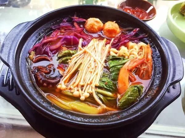 Say – Mì Cay & Trà Sữa