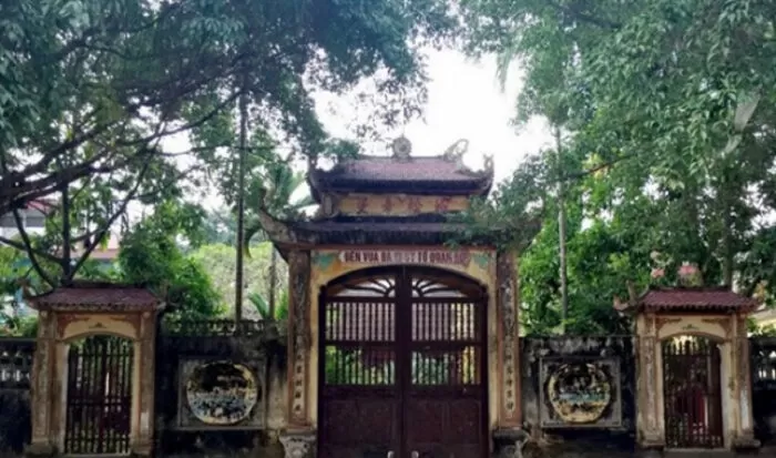 Đền Vua Bà