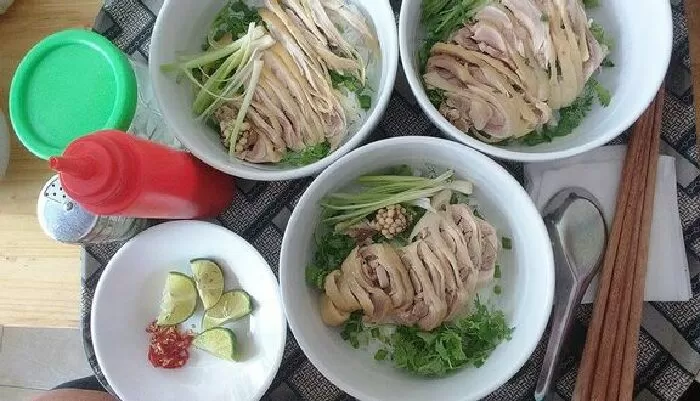 Phở gà chấm