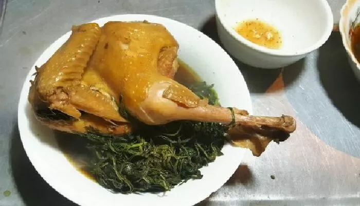 Mỳ gà tần, óc