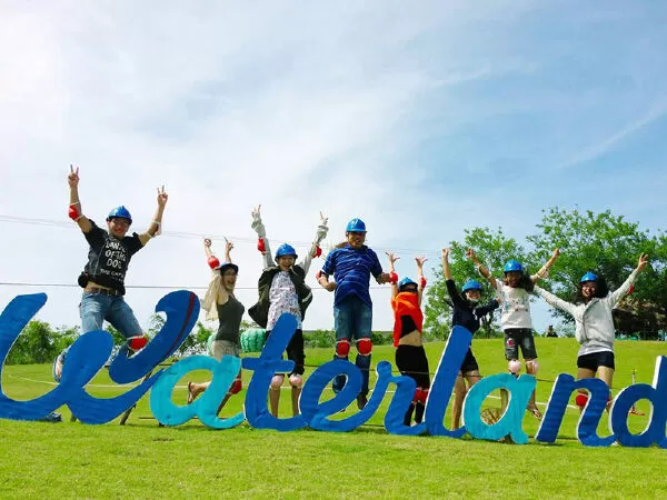 Khu vui chơi WaterLand suối Thạch Lâm