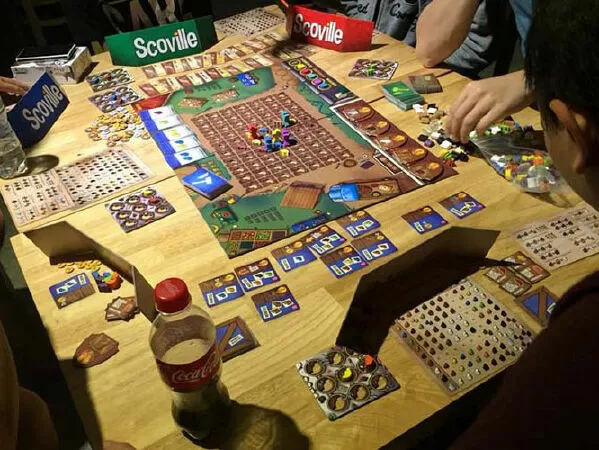 Board Game Center Đà Nẵng – Cà phê Boardgame