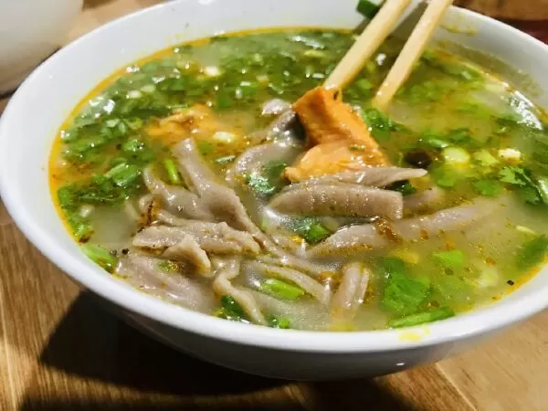 Bánh Canh Cá Lóc Bà Cầm – Tôn Đức Thắng