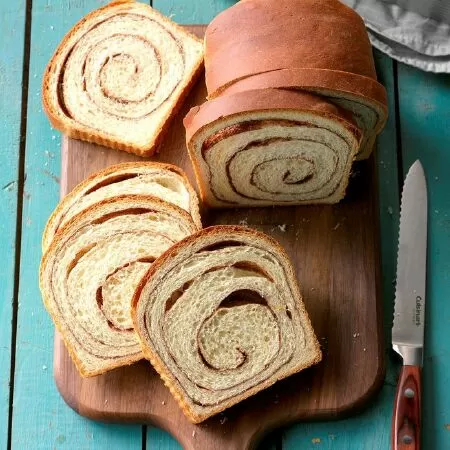 Bánh mì quế cuộn