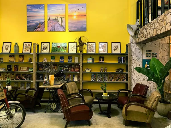MITÔ Cafe Sách