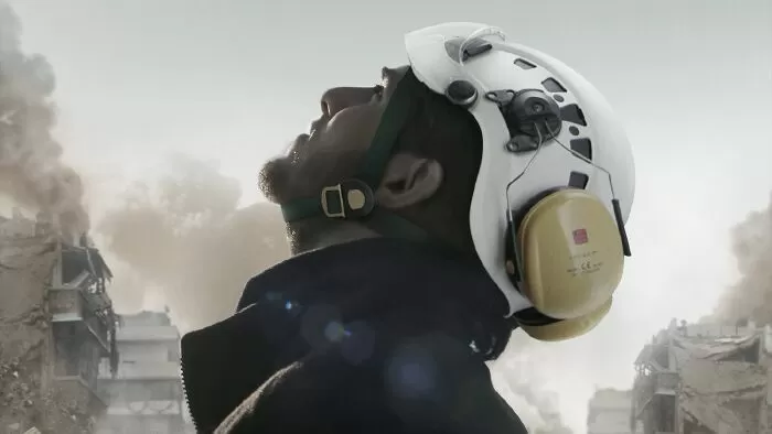The White Helmets / Mũ bảo hộ trắng