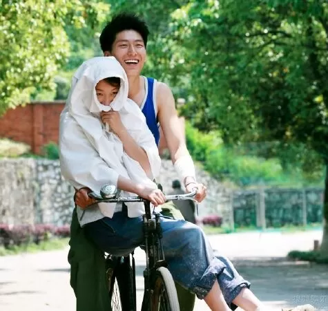 Chuyện Tình Cây Táo Gai - Under The Hawthorn Tree (2010)