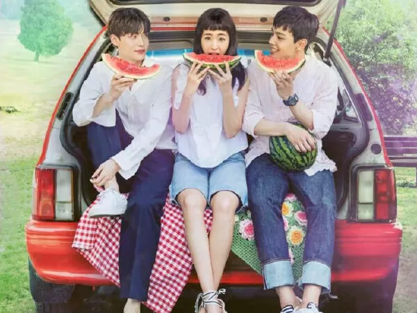 Thế Giới Hợp Nhất (Reunited Worlds) - 2017