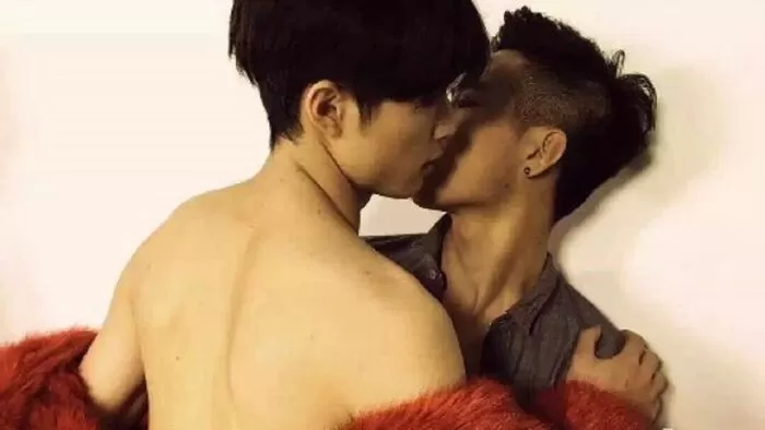 Tự Bẻ Cong Để Yêu Cậu (2018)