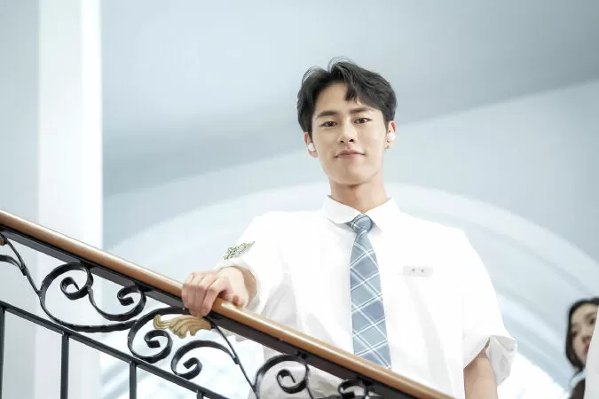 Lee Jae-wook (vai Baek Kyung) - Phim: Extraordinary You (2019) - Cậu thật phi thường