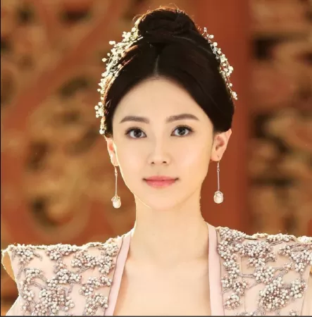 Hoàng Mộng Oánh- Tam Sinh Tam Thế Thập Lý Đào Hoa (2017)