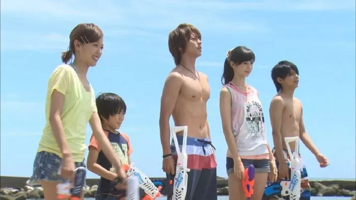 Summer Nude (2013) / Mùa hè sảng khoái