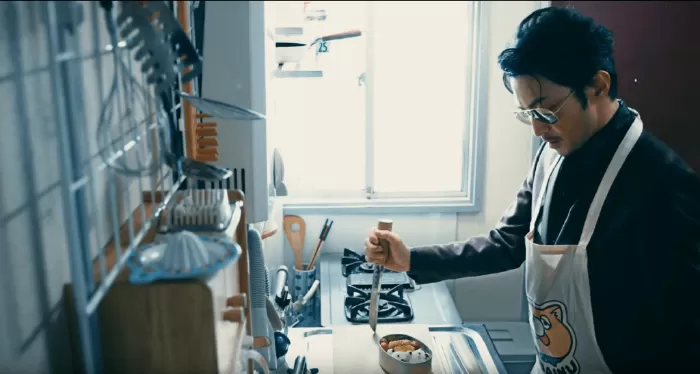 Ông chồng nội trợ (2020)
