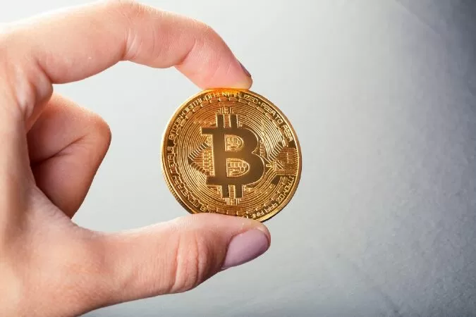 Ai kiểm soát mạng Bitcoin?