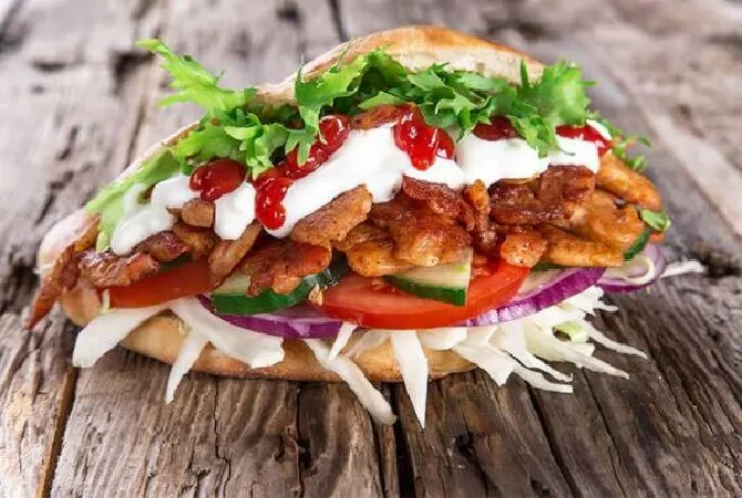 Döner kebab - Thổ Nhĩ Kỳ