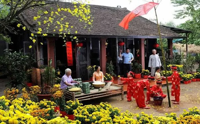 Xông đất đầu năm