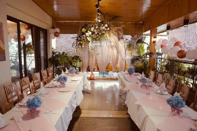 Au Delice Restaurant