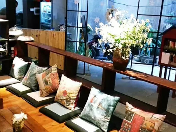 Quán cafe bệt Tổ Chim Xanh
