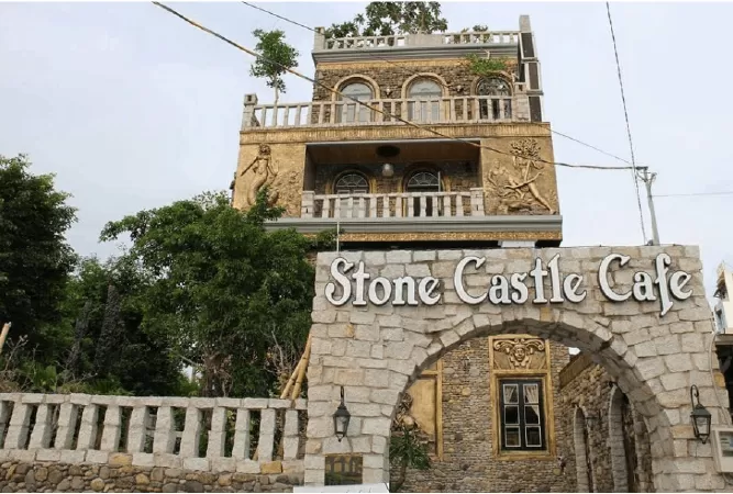 Quán Delima Stone Castle