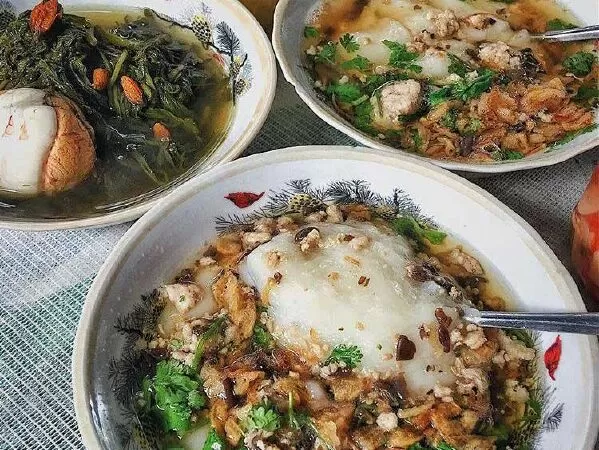 Bánh đúc nóng Trung Tự