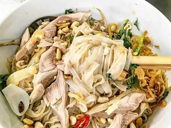 Phở Gà Nguyệt