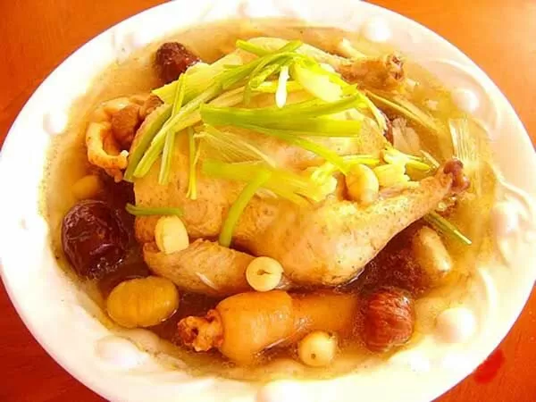 Canh gà rượu bâu