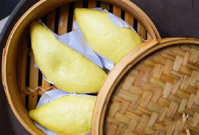 Bánh bao nhân sầu riêng