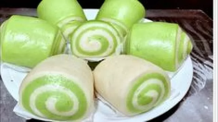 Bánh bao chay lá dứa