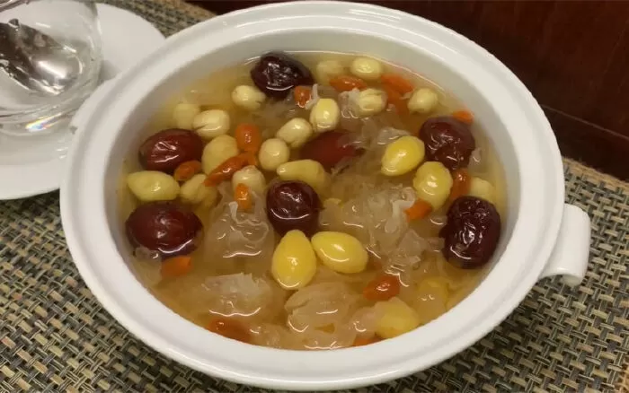 Chè bạch quả hạt sen
