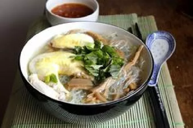 Miến gà măng khô