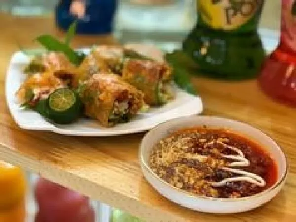 Bánh tráng cuốn bơ