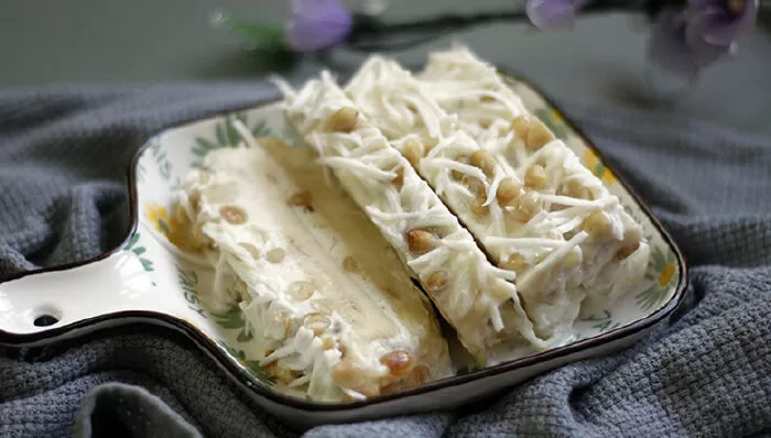 Kem chuối sữa chua