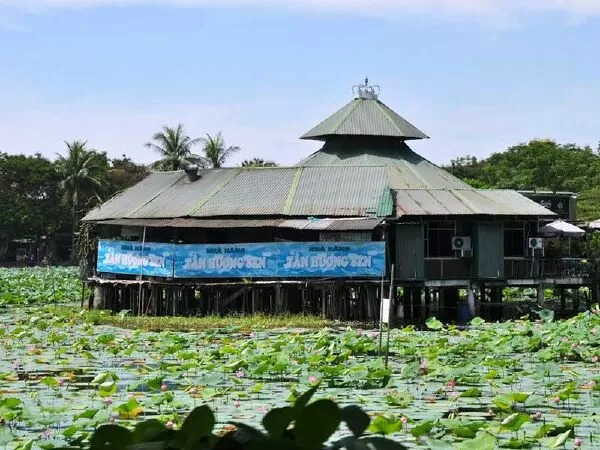 Nhà hàng Tân Hương Sen