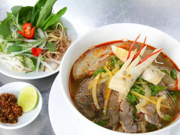 Bún bò Huế Hương Giang