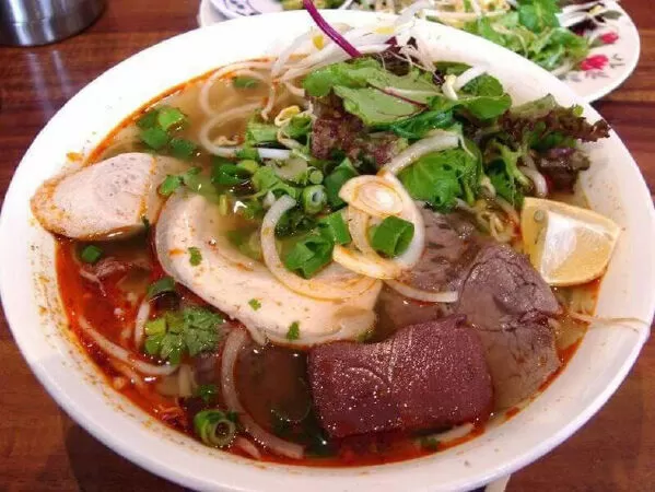 Bún bò 35 Huỳnh Thúc Kháng