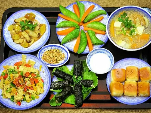Cơm chay Chân Tâm