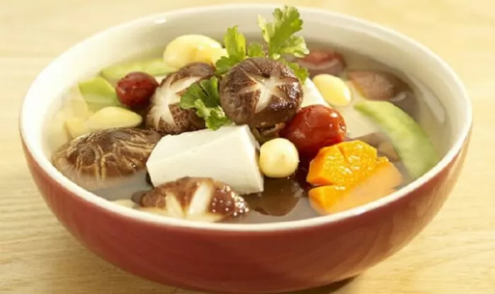 Canh nấm hạt sen