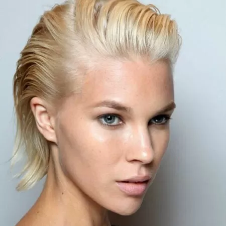 Tóc ngắn slick back