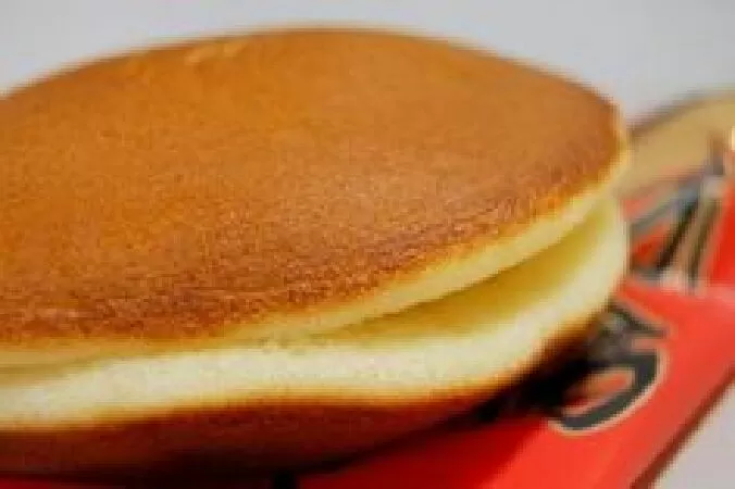 Bánh Doraemon nhân kem