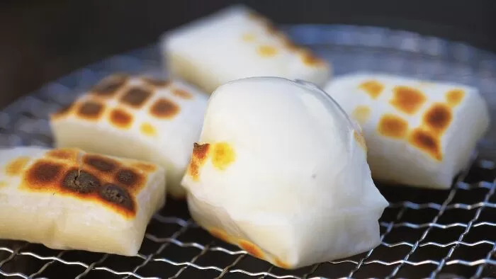 Kirimochi hay Kakumochi