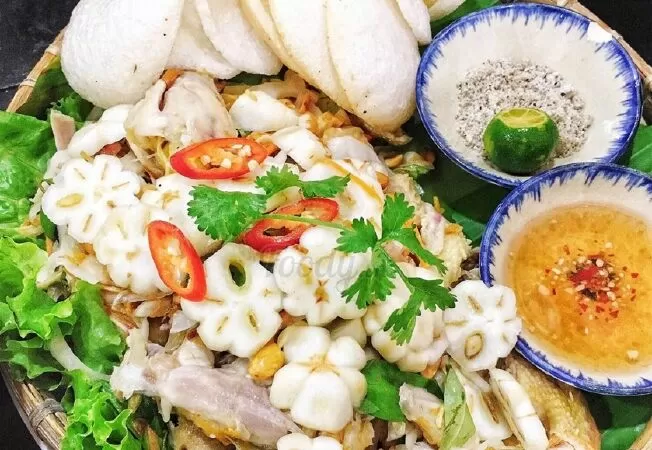 Gỏi gà măng cụt
