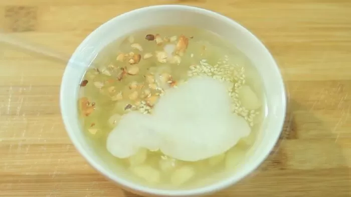 Chè củ năng cốt dừa
