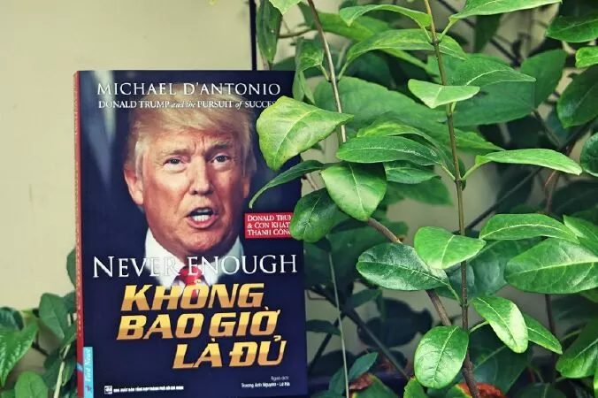 Donald Trump Không Bao Giờ Là Đủ