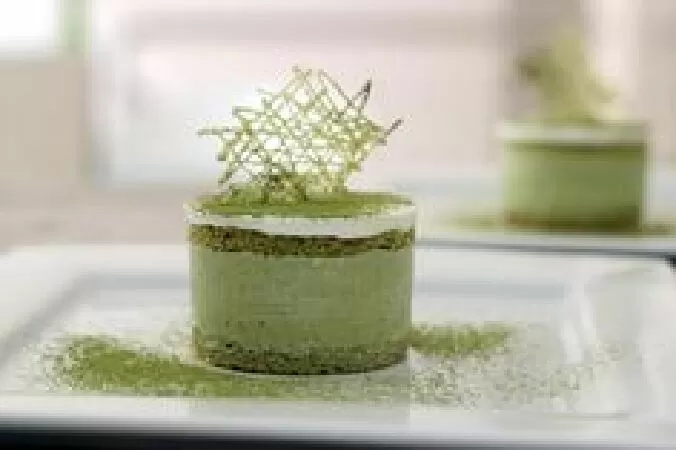 Bánh mousse trà xanh