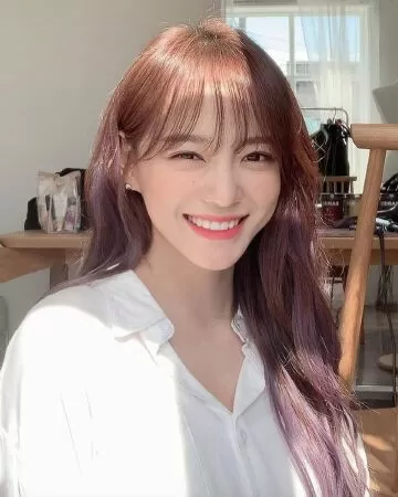 TÓC NÂU XOĂN NHẸ VỚI HIGHLIGHT TÍM