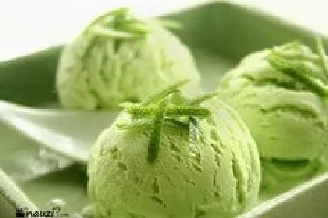 Kem trà xanh matcha